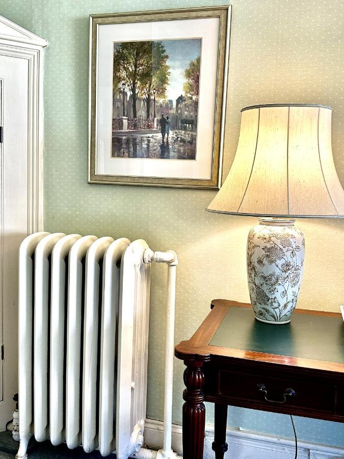 Farthings Country House Hotel & Restaurant Tunton Тонтън Екстериор снимка